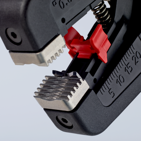 Pince à dénuder automatique PréciStrip16 - 0,08-16mm² - Coupe-câbles - Sur  carte - KNIPEX